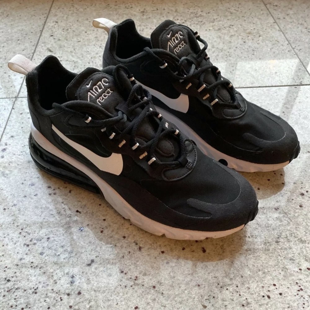 Air Max 270 React Women’s 8.5